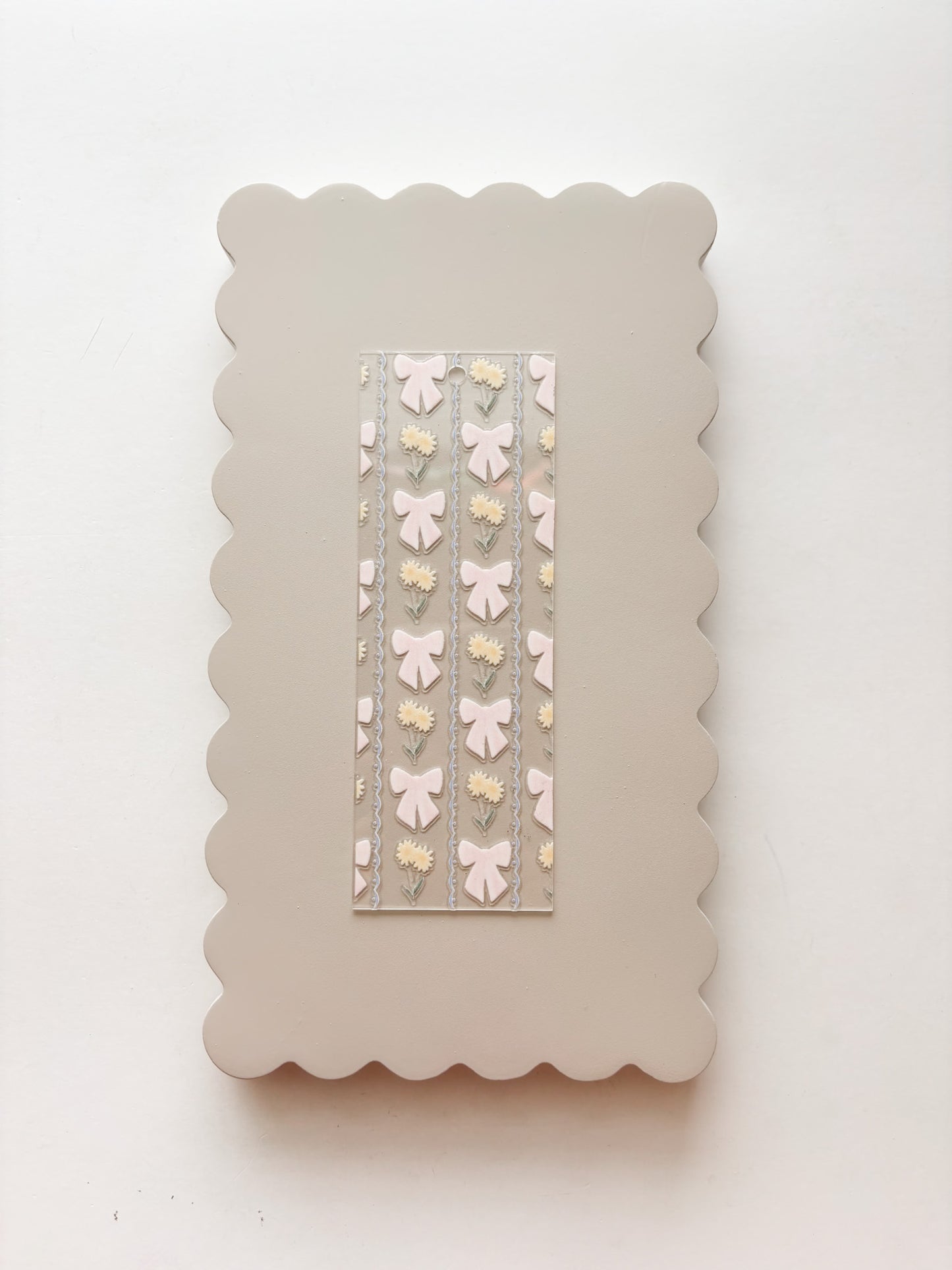 Daisy Bows Bookmark- build your own!